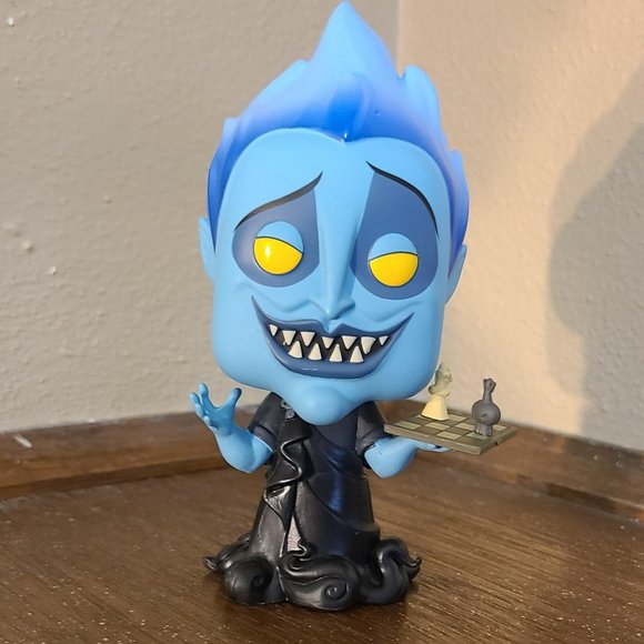 Funko Pop - Disney #1142 Hades with Chess Board - Picture 1 of 2